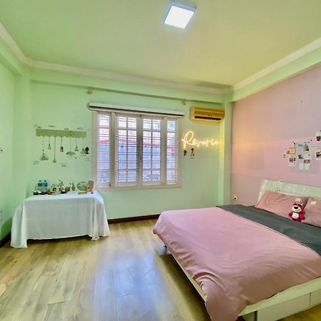 Lava Homestay Hai Phong Esterno foto